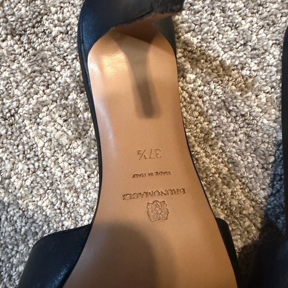 Bruno Magli Black Leather Bow Mule Heels - Picture 5 of 5